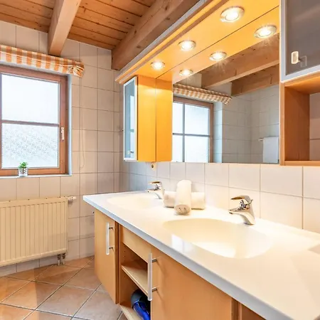 Haus Starzlach Appartamento